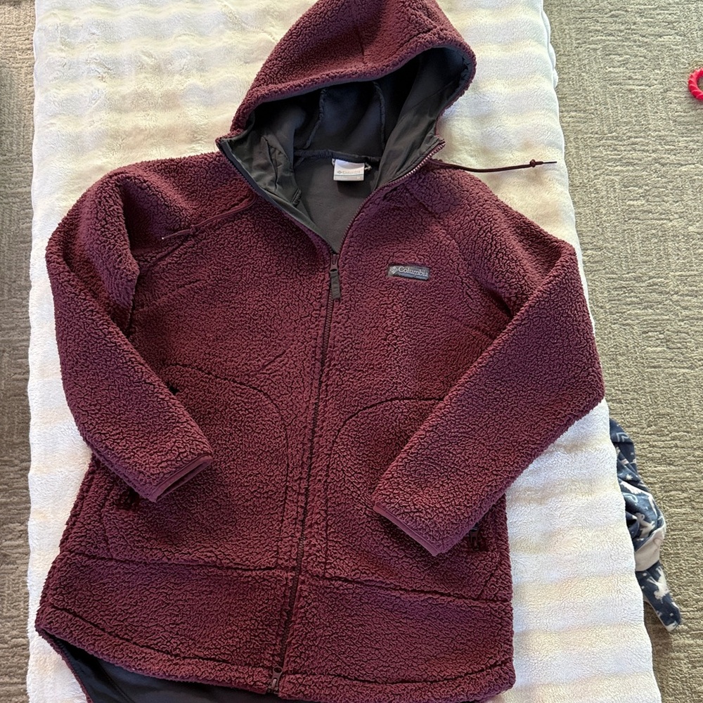 Columbia Women’s Hooded long in the back Jacket